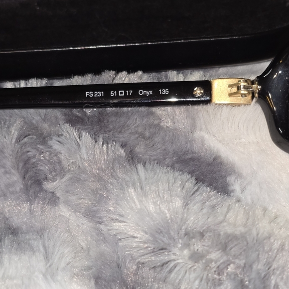 Fendi Glossy Black Sunglasses with Case Great Condition! - Picture 15 of 16